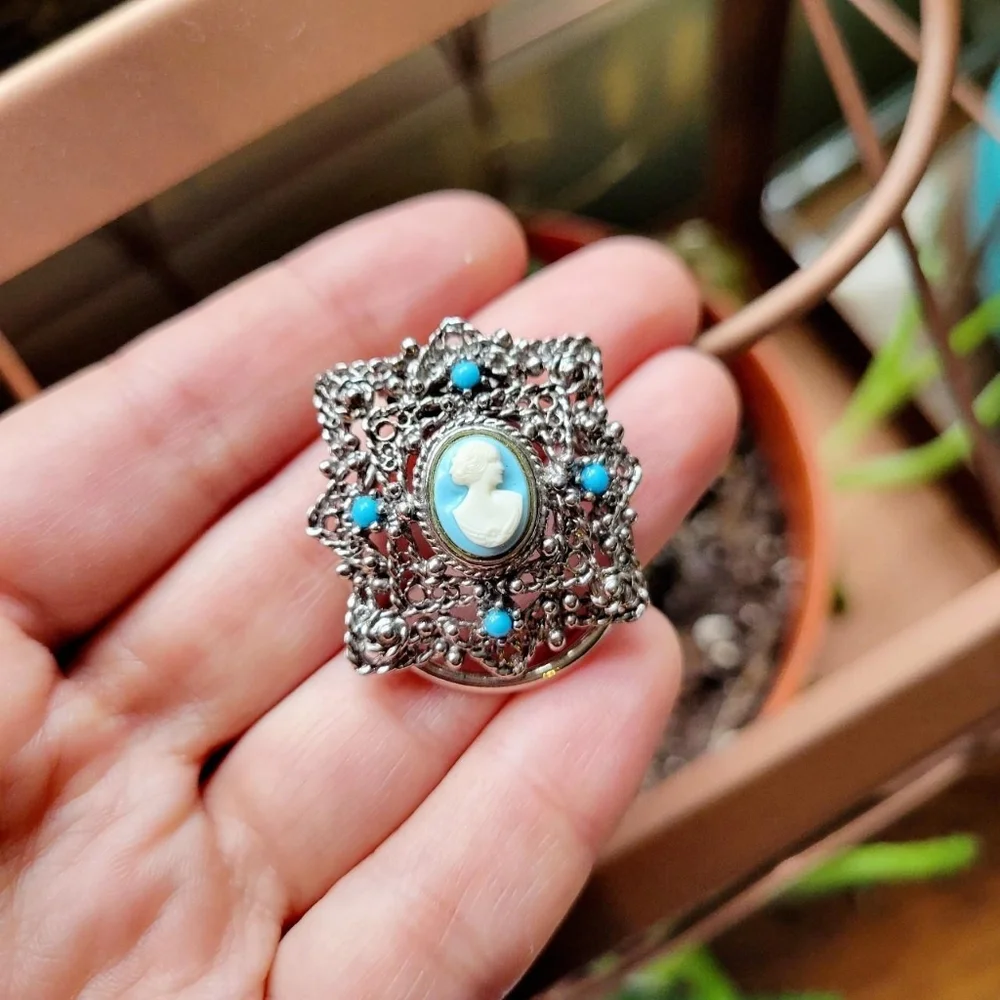 Vintage Silver Ornate Cameo Blue Stone Lapel Brooch Pin Scarf Clip